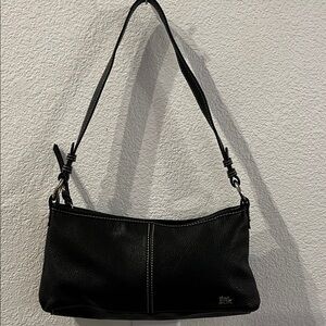 The sac Black Leather Shoulder Bag
